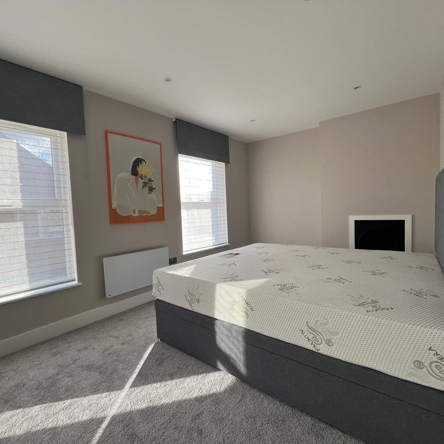 1 Bed Flat, Broad Street, RG1 - Photo 1