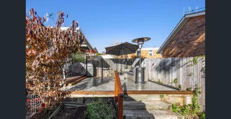 3/4 Fairmount Crescent, Karabar, NSW 2620 - Photo 5