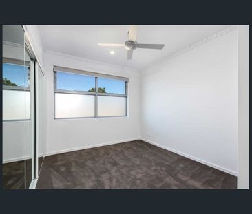 Location and Convenience - Photo 1