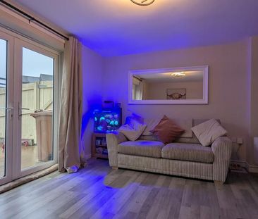 2 bedroom semi-detached house to rent - Photo 1