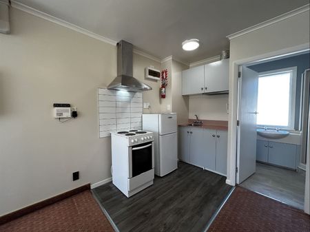 Studio Unit in Prime Riccarton Location - Photo 5