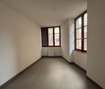 Location Appartement 2 pièces 33m² CHARLIEU 42190 - Photo 3