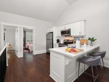 For Lease - 47 Burlington Street, Hamilton, Ontario - Photo 4