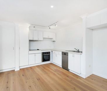 Spacious Two-Bedroom Granny Flat in Peaceful Location - Water & Ele... - Photo 6