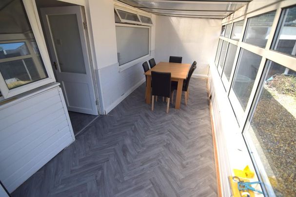 2 bedroom semi-detached bungalow to rent - Photo 1