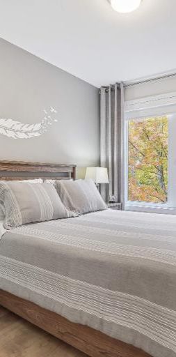 2 CH - 2 SDB - Bromont - $2,050 /mo - Photo 1