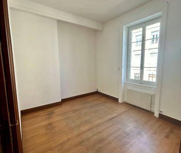 Location appartement ancien 4 pièces 87 m² à Vienne (38200) 4 - Photo 2