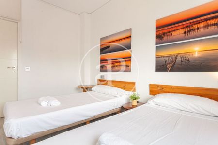 4 bedroom luxury Flat for rent in Valencia, Spain - Photo 4