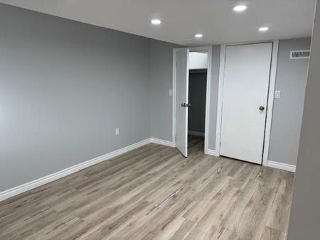 For Lease - 500 Highbury Avenue, London East, Ontario - Photo 5