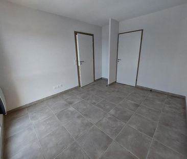 location Appartement T2 DE 45.2m² À NIMES - Photo 6