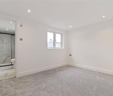 3 bedroom end of terrace house to rent - Photo 5