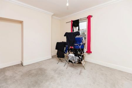 New Row, Goole, Howden Dyke - Photo 4