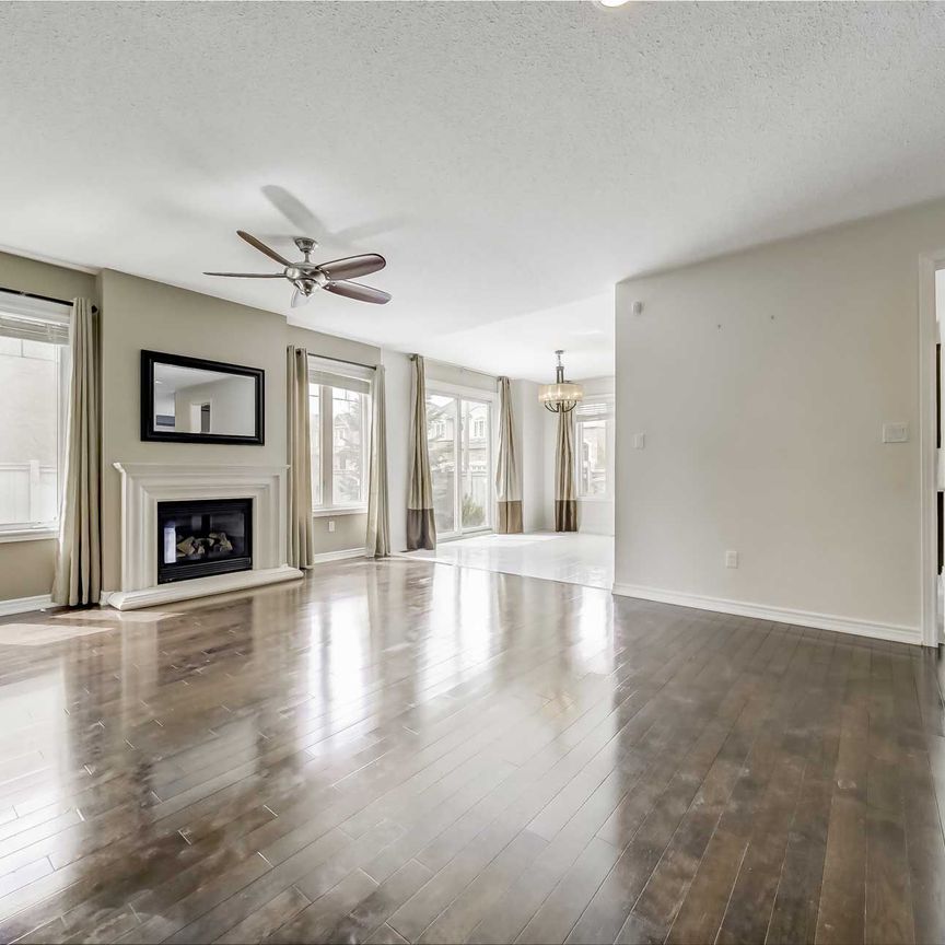 For Lease - 2 Bowkett Drive, Richmond Hill, Ontario - Photo 1