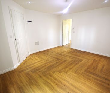 3 bedroom house to rent Kirby Drive, Colchester, Essex, CO4 - Photo 6