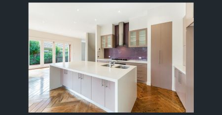 LARGE FOUR BEDROOM PLUS STUDY HOME! - Photo 3