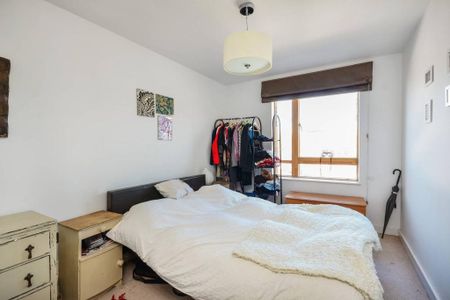 2 Bed Flat, Bartholomew House, W10 - Photo 4