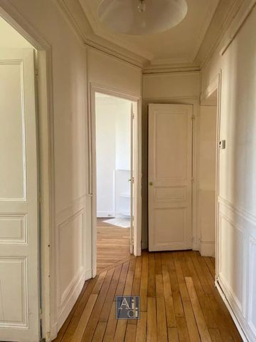 Location Appartement 2 pièces 43m² NEUILLY SUR SEINE 92200 - Photo 3