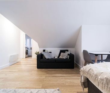 Flat to rent - Photo 2