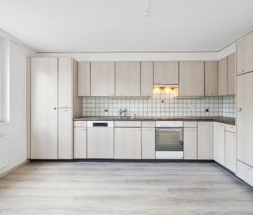 Offre spéciale - Appartement 4 pièces lumineux au 2e étage à Moutier - Photo 1