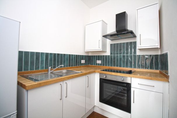 Bolton Drive, Mount Florida, Glasgow - Photo 1