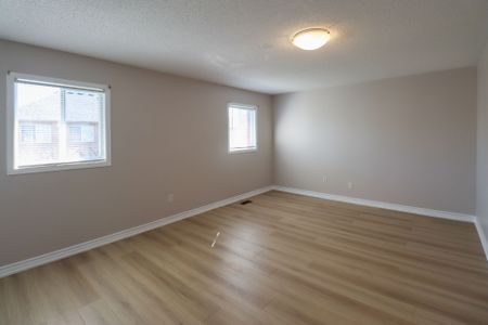 For Lease - 3280 Ridgeleigh Heights, Mississauga, Ontario - Photo 5