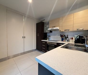 Ruim twee-slaapkamerappartement in het centrum van Tielt. - Foto 4