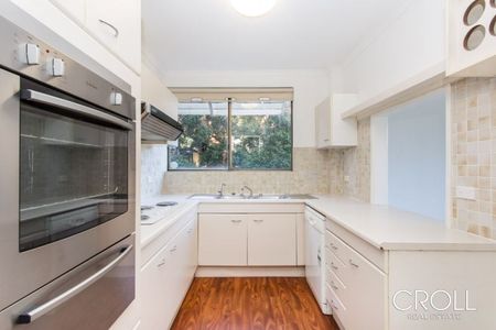 Well-Sized Two Bedroom With LockUp Garage - Photo 3