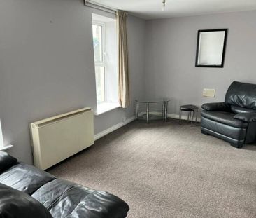 Furnished 1 Bedroom 1st Floor Apartment - Photo 2