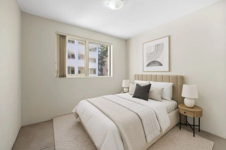 Modern Apartment In Ideal Location - Photo 3