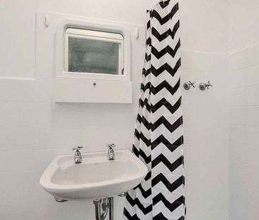 19/7 St. Neot Avenue Potts Point - Photo 3