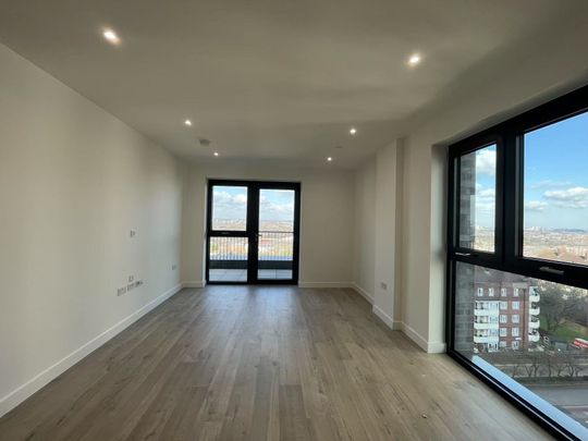 Riverside Apartments, N4, London - Photo 1