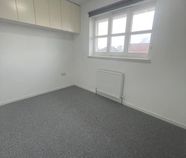 2 Bed Flat, Craigroyston Grove, EH4 - Photo 4