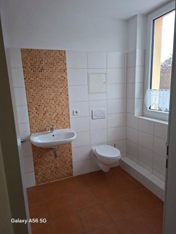 Betreutes Wohnen für SENIORINNEN UND SENIOREN// renovierte 2 -Raum Wohnung - Photo 4