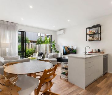 Stunning 3 bedroom home - Photo 1