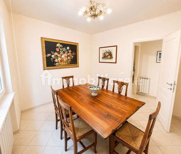 Villa unifamiliare via Giuseppe Mazzini 115, Vittoria Apuana, Forte... - Photo 2