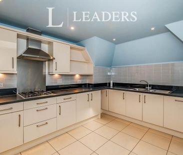 2 bedroom flat to rent - Photo 5