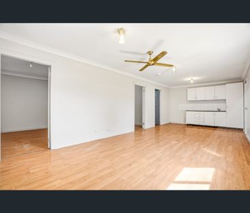 22 Parkes Crescent, Blackett, NSW 2770 - Photo 3