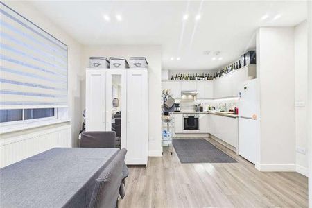 High Street, Theale, Reading, RG7 - Photo 3