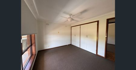 Newly renovated property on large block - Photo 2