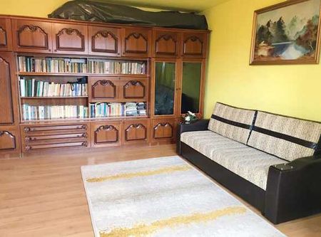 2 camere, decomandat, 70mp, zona strazii Bucuresti - Photo 3