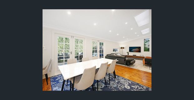 Located in a prime position in one of the best streets in Riverview, this home is just a short walk to the city bus stops and local shops. - Photo 1