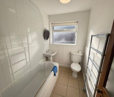 2 bedroom terraced house to rent - Photo 5