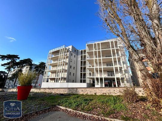 Location Appartement 2 pièces 43m² LAVAL 53000 - Photo 1