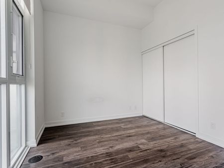 For Lease - 33 Helendale Avenue Unit# 2001, Toronto, Ontario - Photo 4