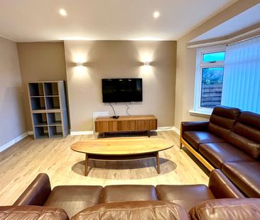 3 Bed Bungalow, Craigmount View, EH12 - Photo 1