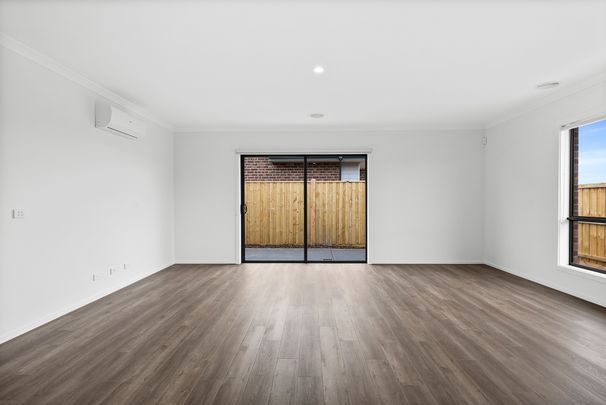 12 Nia Road, Tarneit VIC 3029 - House For Rent | Domain - Photo 1