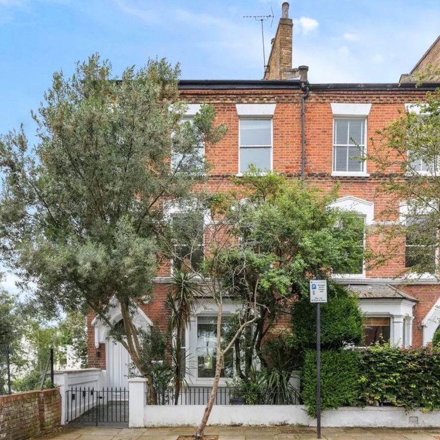 Hamilton Gardens St. John’s Wood NW8 - Photo 1