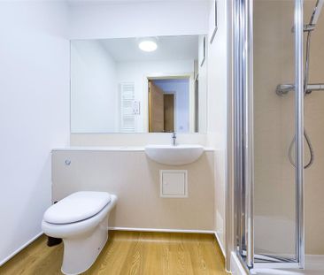 Studio to rent - Photo 3