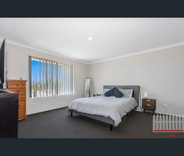 Has it All! - Photo 5