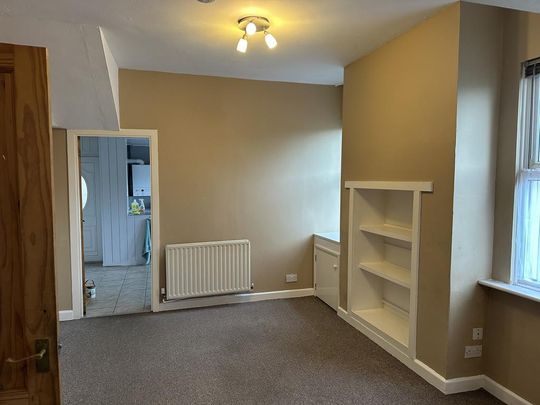 3 bedroom end of terrace house to rent - Photo 1